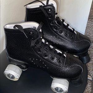 Super Fly Roller Skates